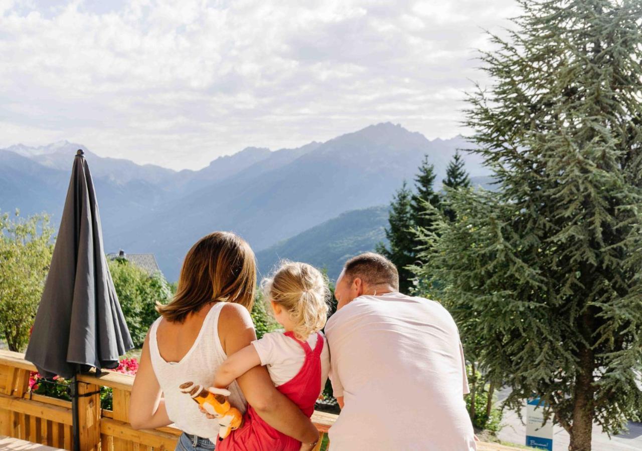 Village Vacances Atc Routes Du Monde Saint-François-Longchamp Eksteriør bilde